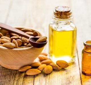 روغن بادام تلخ